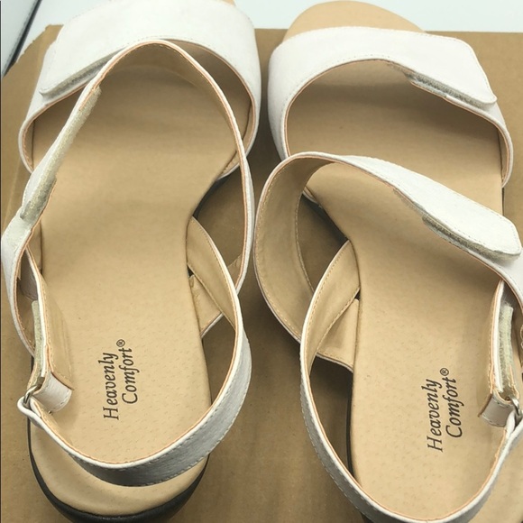 Heavenly Comfort White Leather Sandals - Picture 3 of 5